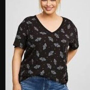 Worn Once Torrid Size 4 Moth Tee